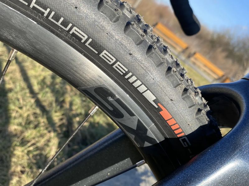 Giant Revolt 2 – vel. S – 300 km – záruka