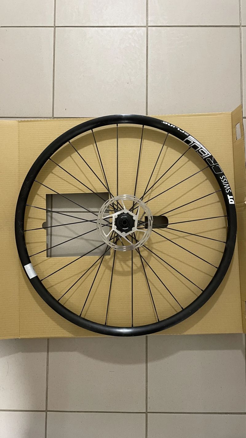 DT Swiss CR1600 spline - Gravel kola 28“