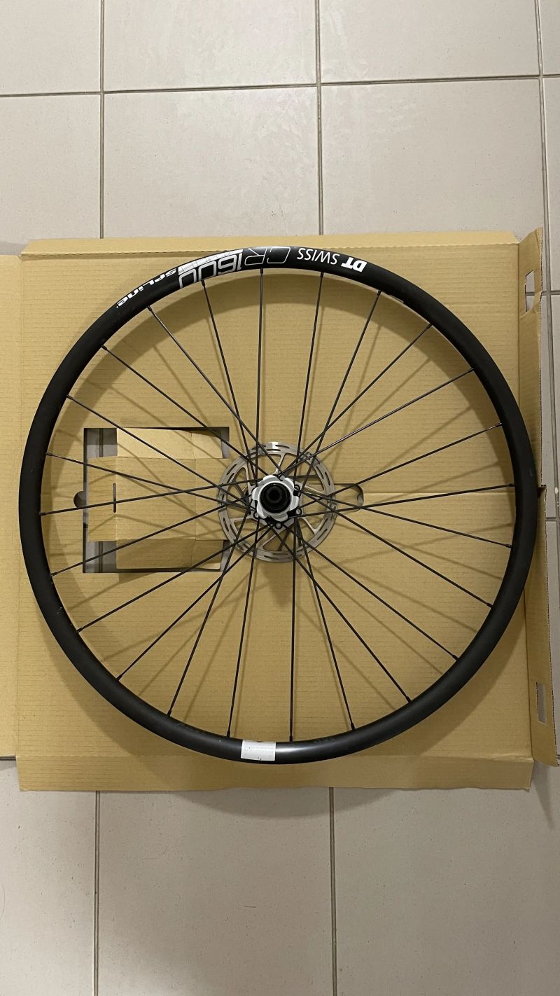 DT Swiss CR1600 spline - Gravel kola 28“