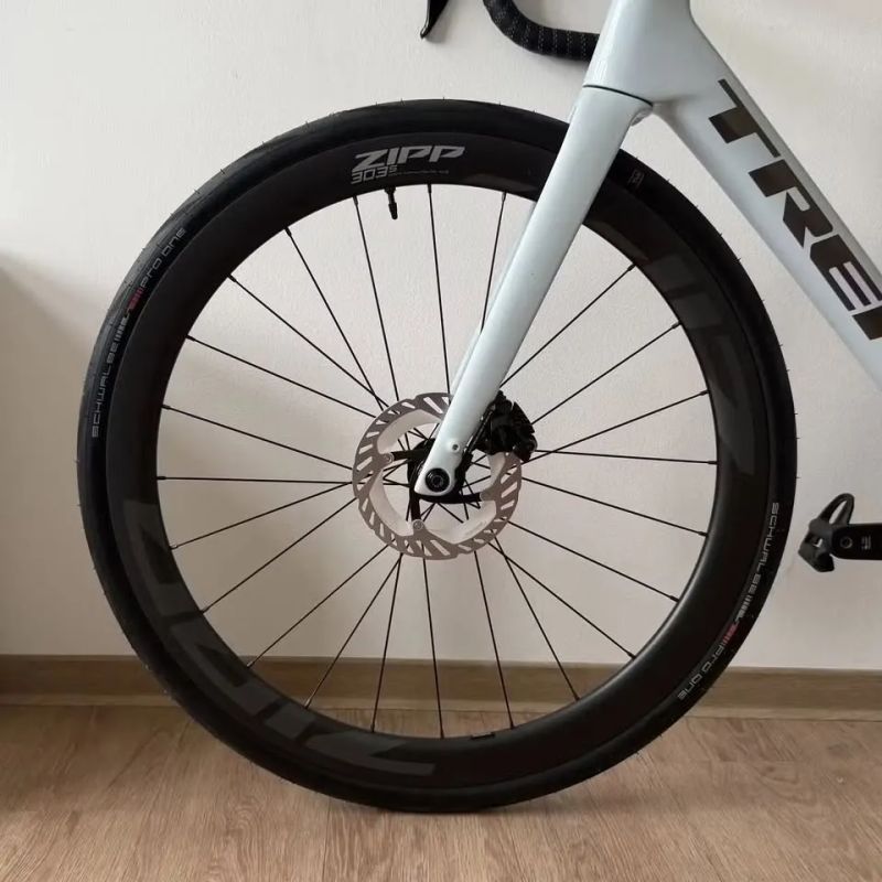 Trek Domane SL 2024 + Zipp 303 S, vel. 56, záruka