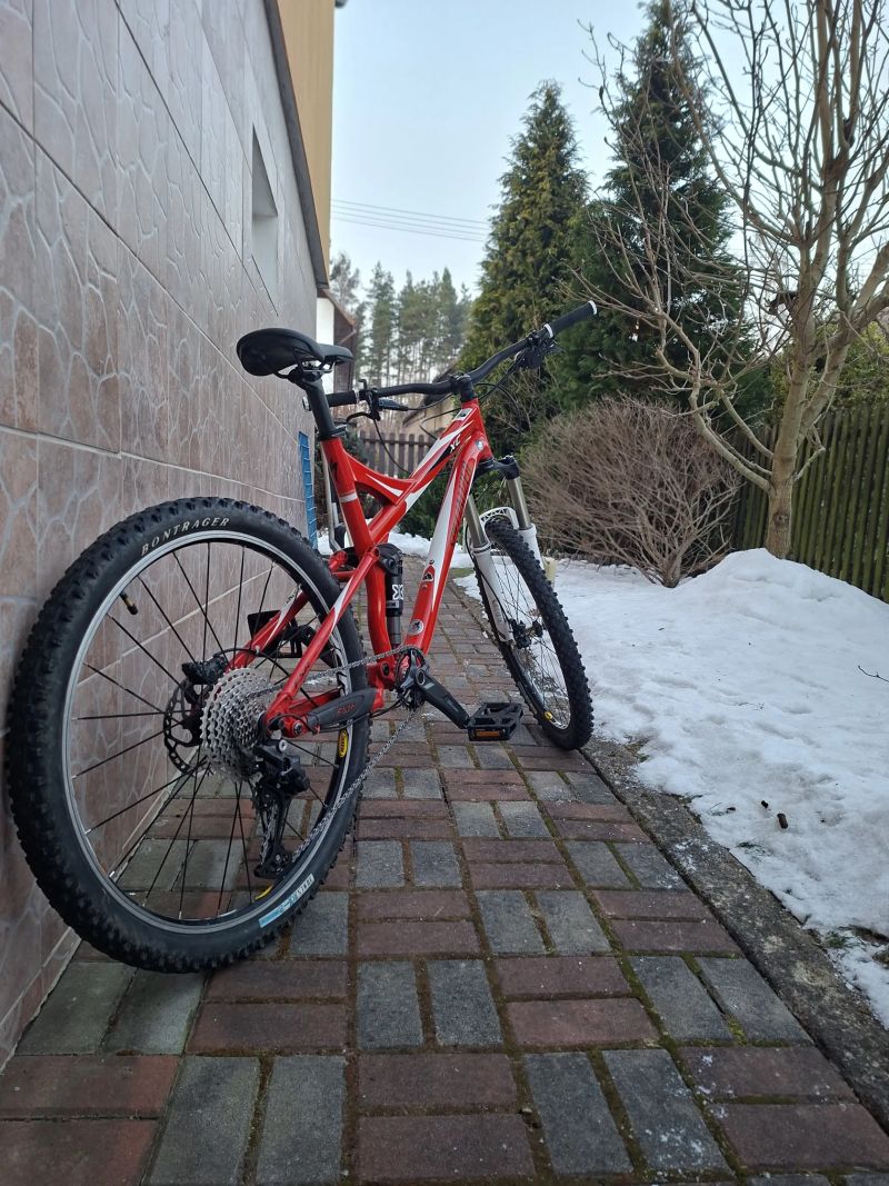 Specialized FSR XC Expert – celoodpružené kolo 26", vel. L, nové brzdy, nový pohon