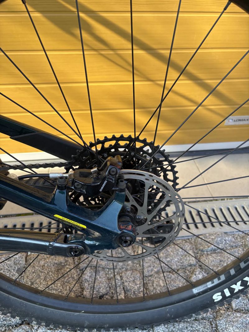 GT GT Sensor 29" Carbon ST Elite SST horské kolo