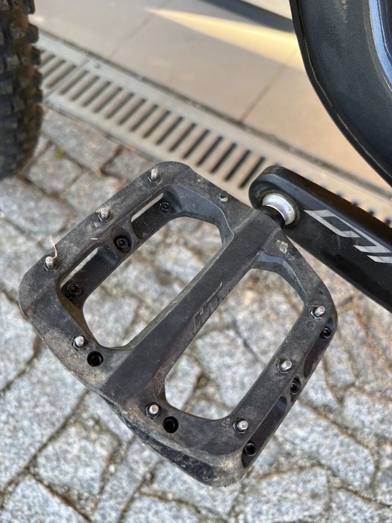 GT GT Sensor 29" Carbon ST Elite SST horské kolo