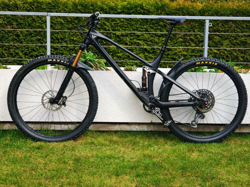 YT Industries IZZO Core 5