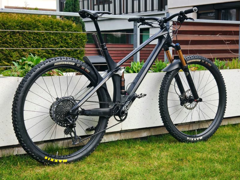YT Industries IZZO Core 5