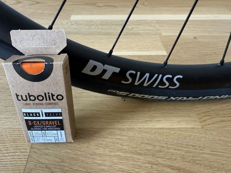 Gravel Focus Atlas 8.8 TOP stav + BONUS výbava