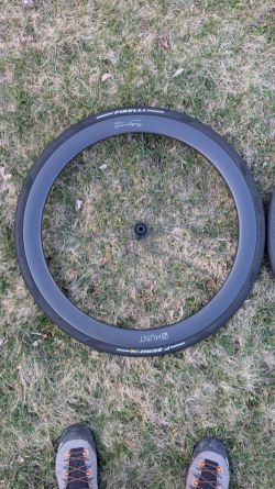 Zapletená silniční kola Hunt Aerodynamicist 44_46mm