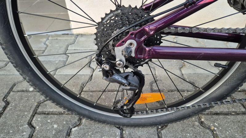 Amulet Tomcat 24, hezký stav