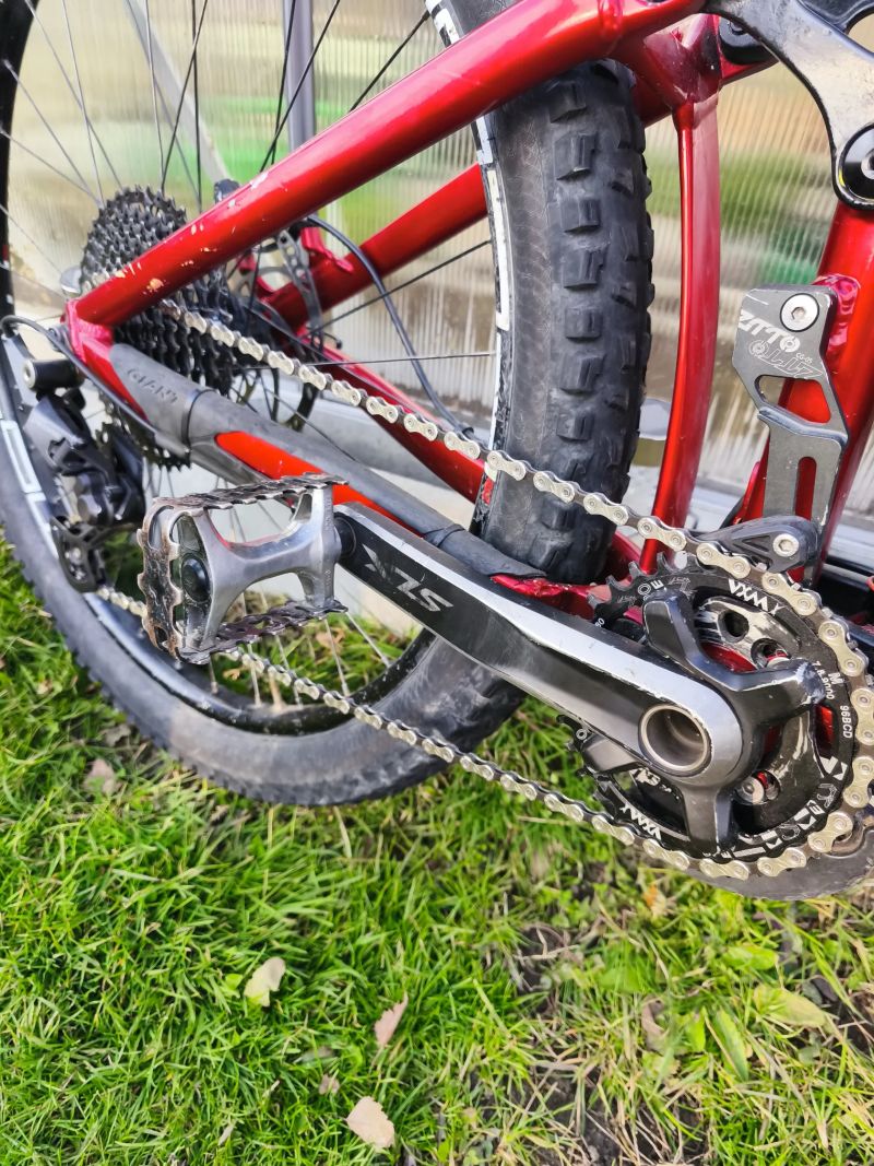 Giant Reign 27,5 M červený