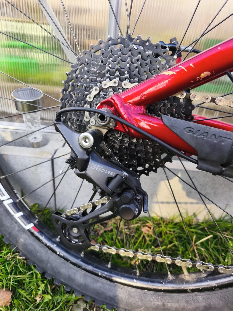 Giant Reign 27,5 M červený