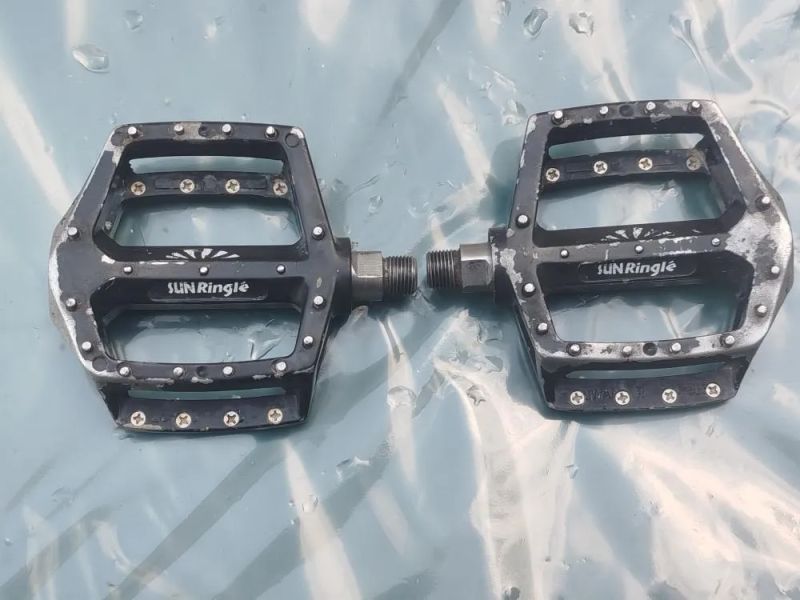 Giant Reign 27,5 M červený