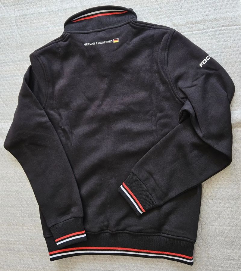 FOCUS Retro Zip a FOCUS Retro Polo - originální oblečení z volnočasové kolekce - NOVÉ