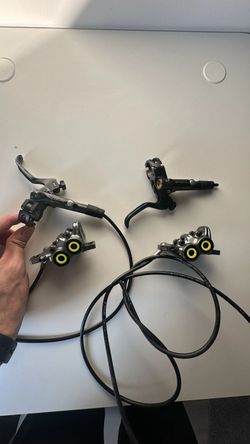 Shigura - Shimano Saint + Magura MT7