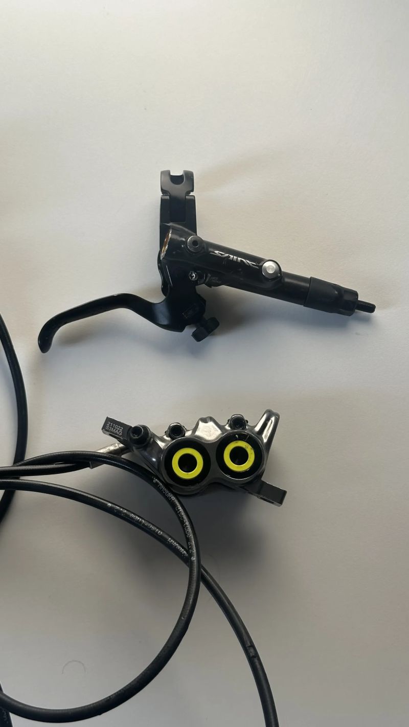 Shigura - Shimano Saint + Magura MT7