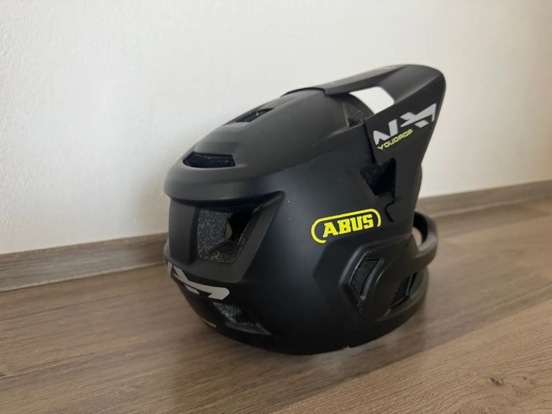 Dětská celoobličejová helma Abus YouDrop FF.