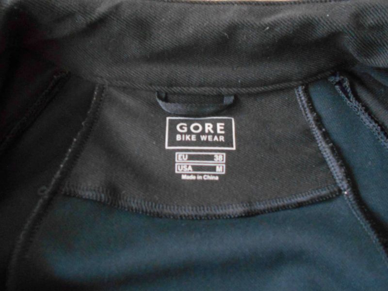 Prodám cyklistickou bundu Gore Bike Wear Windstopper Soft Shell s odepínacími rukávy 