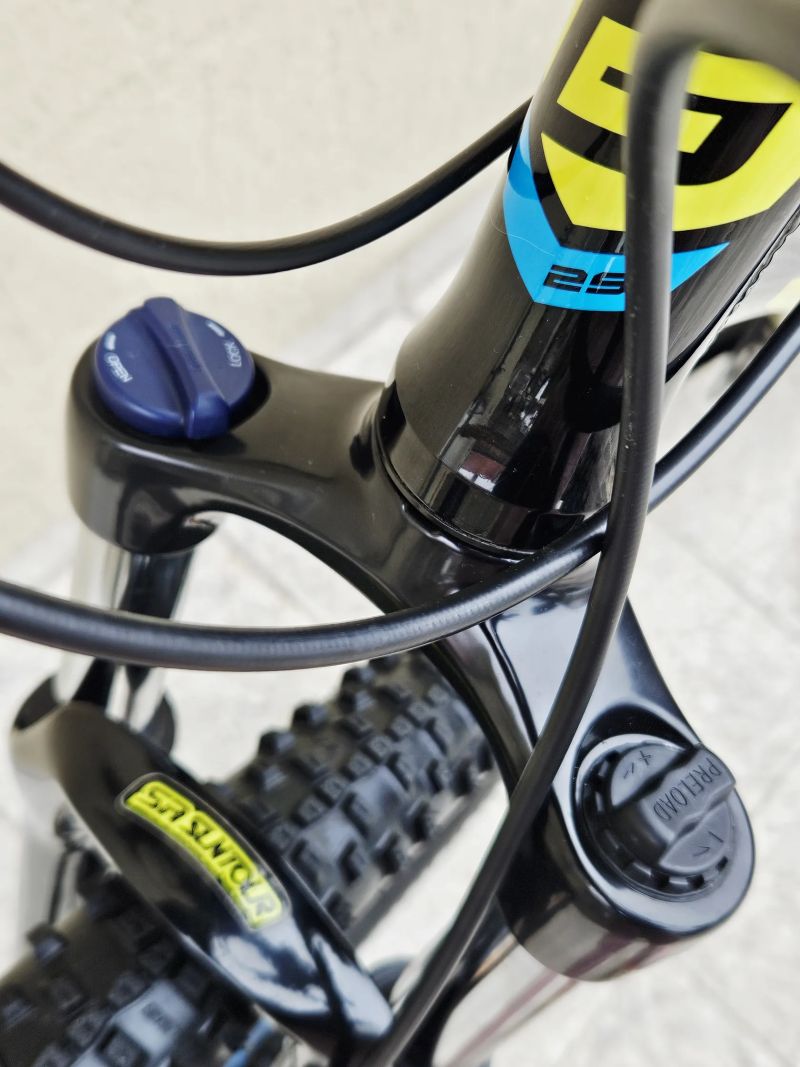 #7 Zánovní Genesis 29“ XL, od 190cm+