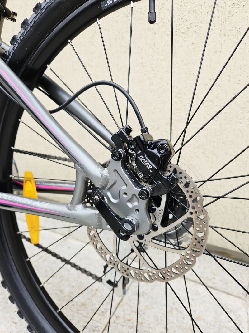 #8 Zánovní Author Solution 27,5“, pro 145-165cm 