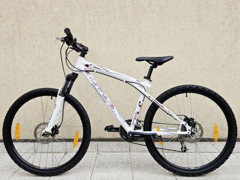 #14 Dámské horské kolo GT, pro 155-165cm