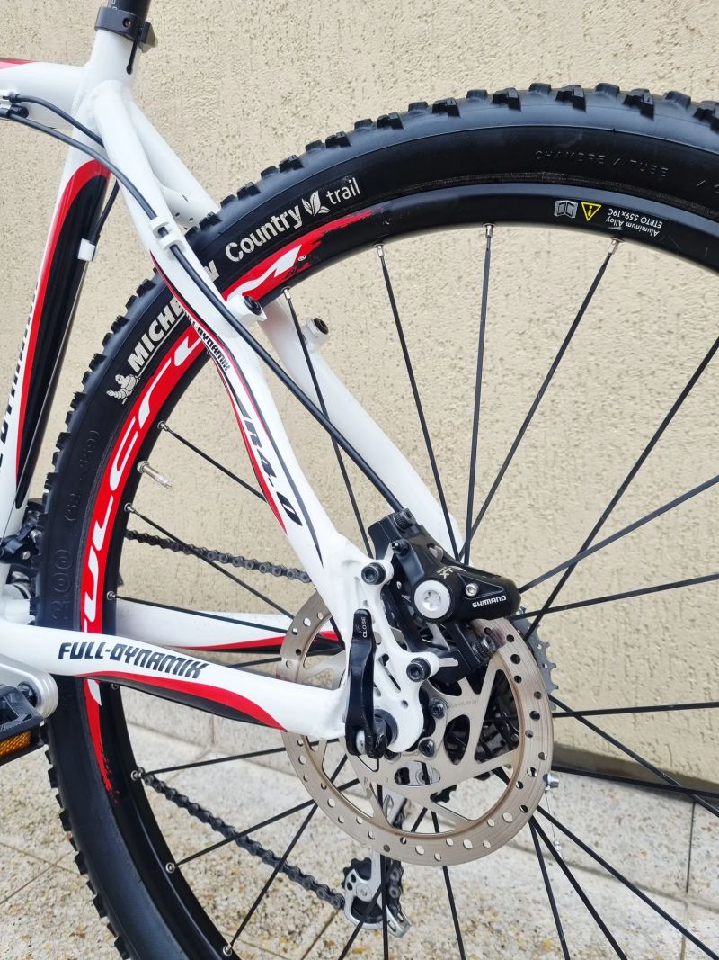 #33 Zánovní horské kolo Full R4.0 , pro 175-185cm 