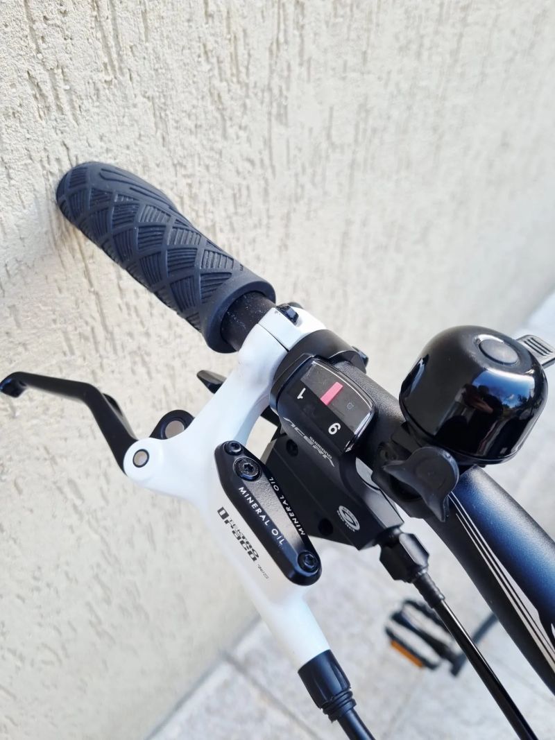 #42 Zánovní Specialized Myka Elite, pro 160-175cm