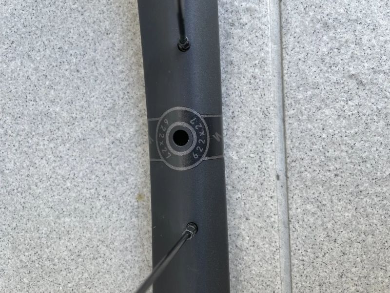 Zapletená kola Specialized