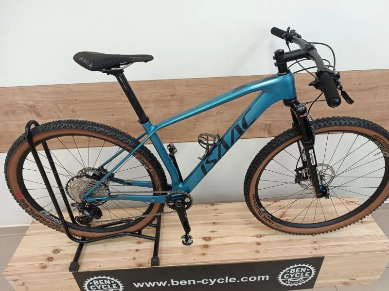 Isaac Baryon XT DT Swiss 1700