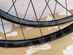 Zapletená gravel kola NEXTIE DT SWISS 350 SAPIM CX RAY