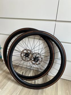 Silniční karbonová kola Shimano WH-RS710 C46 – Kompletní set