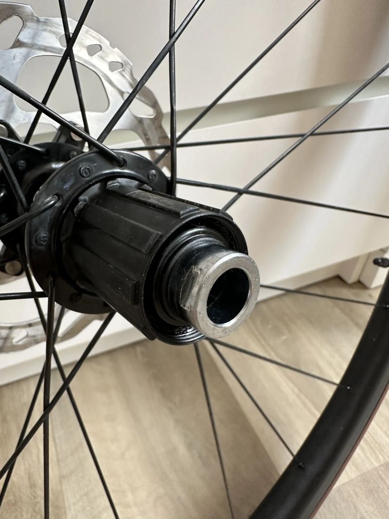 Silniční karbonová kola Shimano WH-RS710 C46 – Kompletní set