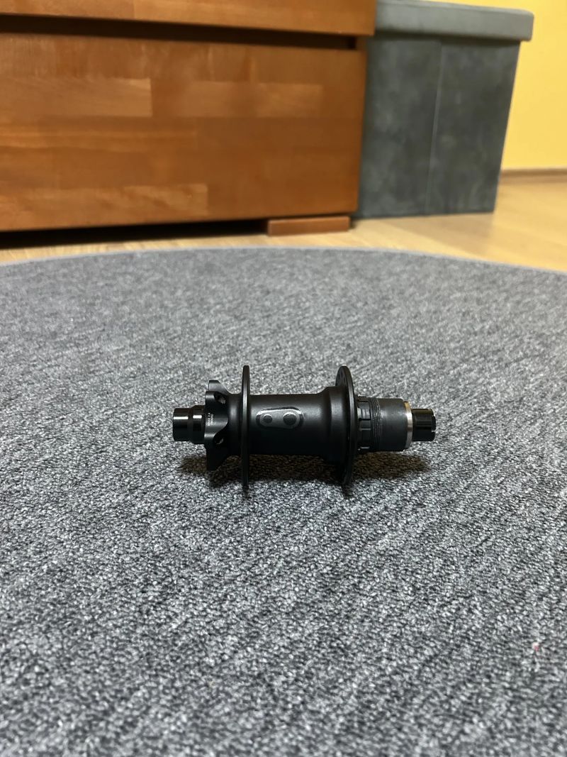 MTB zadní náboj Crankbrothers