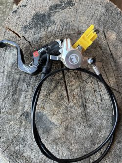 Magura MT8 carbon