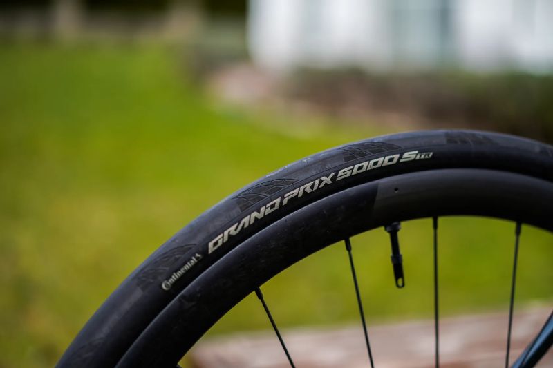 Specialized Tarmac SL6 silnicni kolo, karbonova kola, mix shimano 105 a ultegra