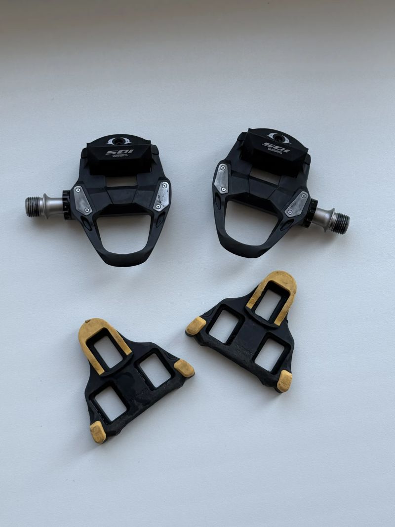 Pedály Shimano 105 PD-R7000 zarážky SM-SH11