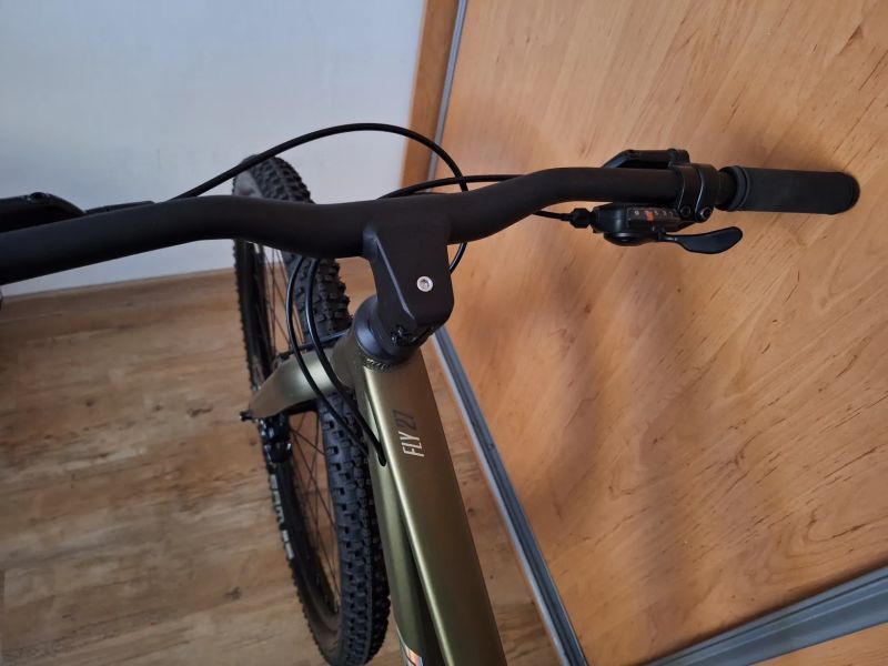 Zánovní Superior FLY 27.5