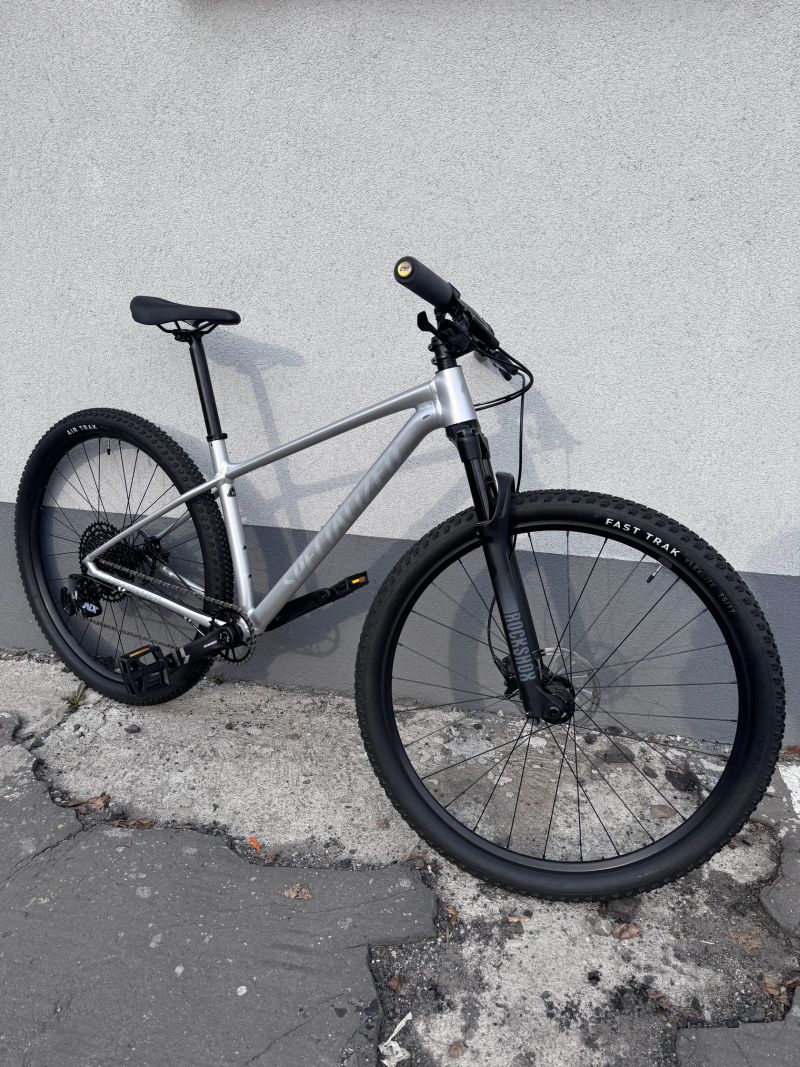 Specialized Chisel HT Comp vel. M, najeto do 100 km