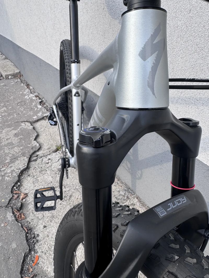 Specialized Chisel HT Comp vel. M, najeto do 100 km