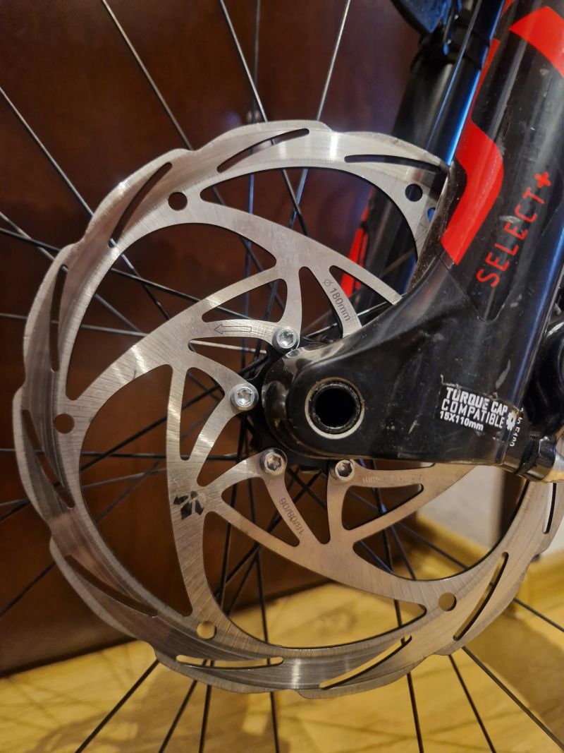 Kompletní brzdy Formula Cura i s kotouči