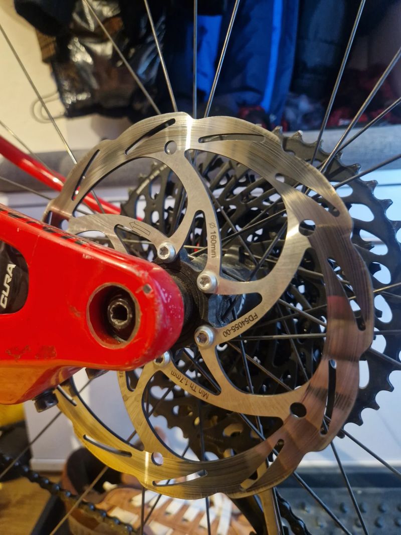 Kompletní brzdy Formula Cura i s kotouči