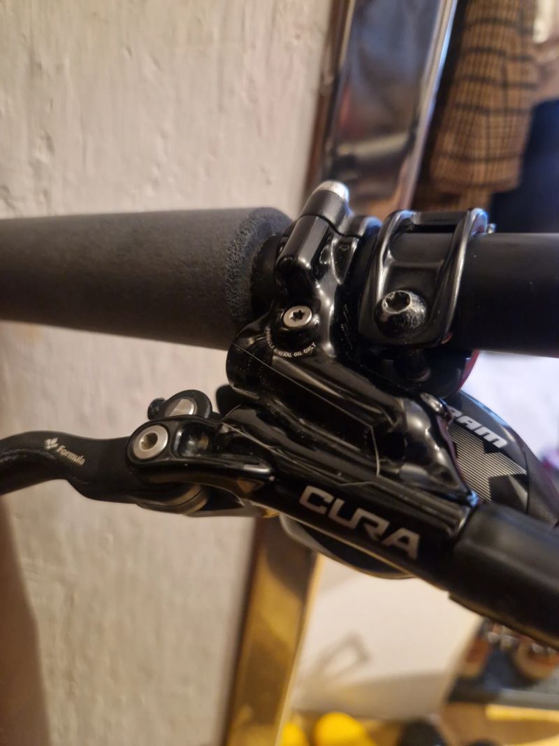 Kompletní brzdy Formula Cura i s kotouči