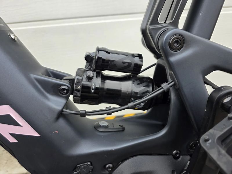 Santa Cruz Heckler 9