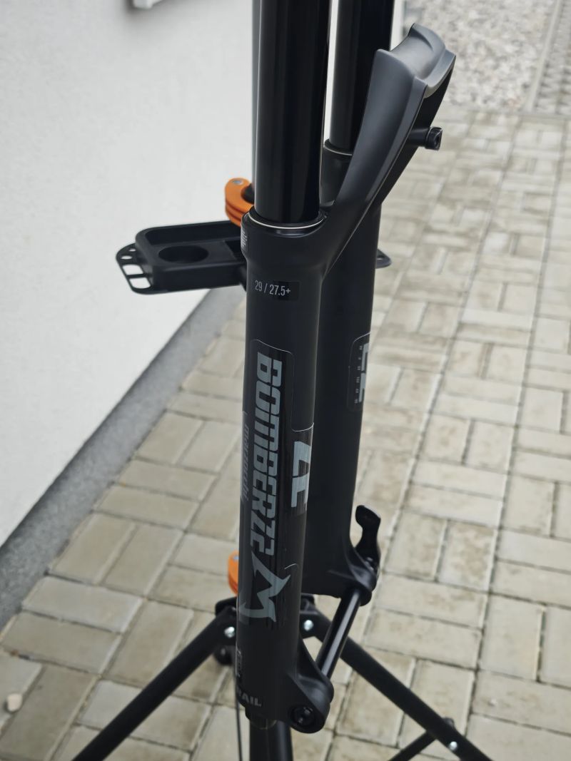 Marzocchi Bomber Z2 RAIL 140mm 29"/27.5"