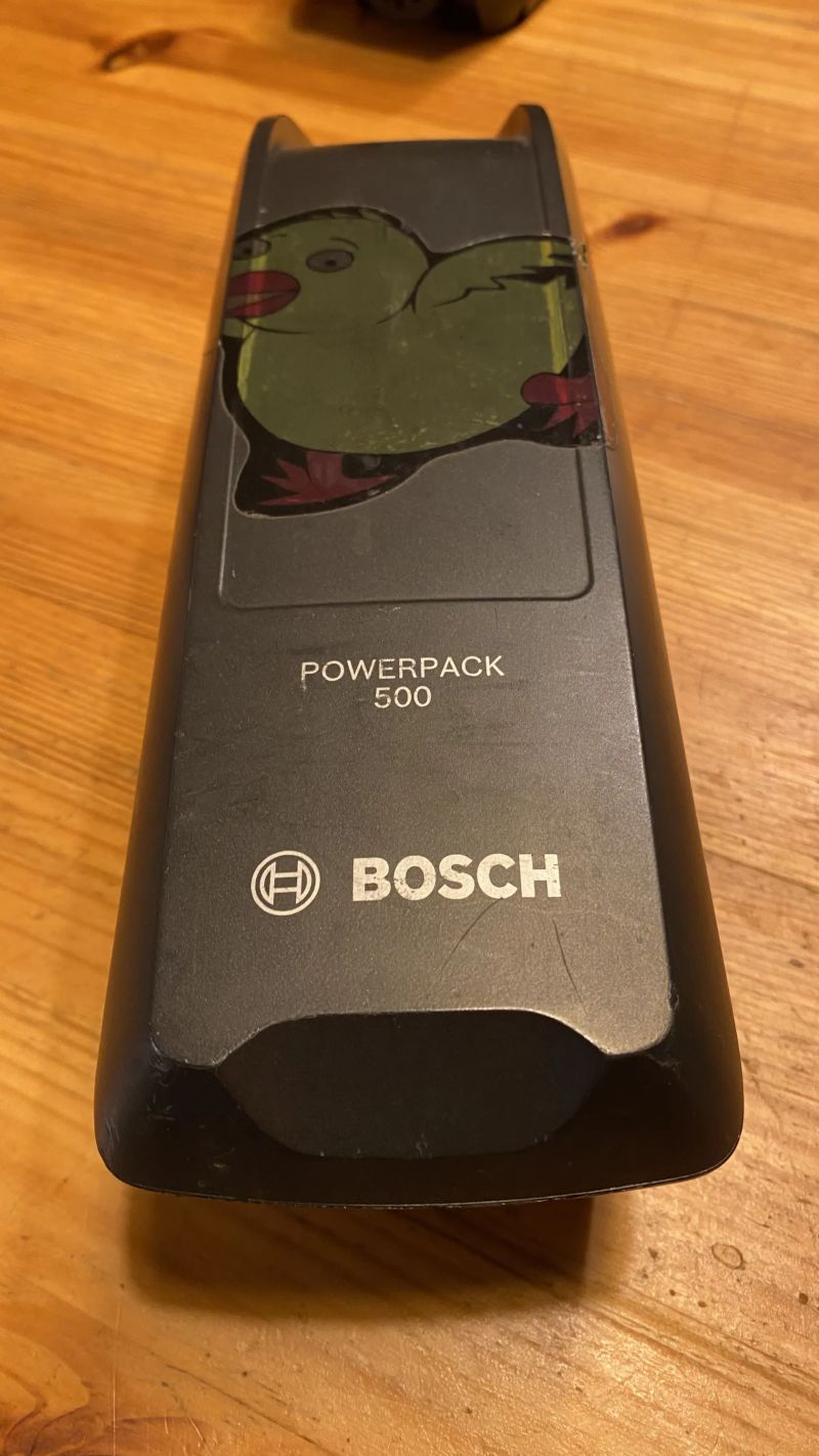 Baterie Bosch 2 ks 720 Wh a 500 Wh.