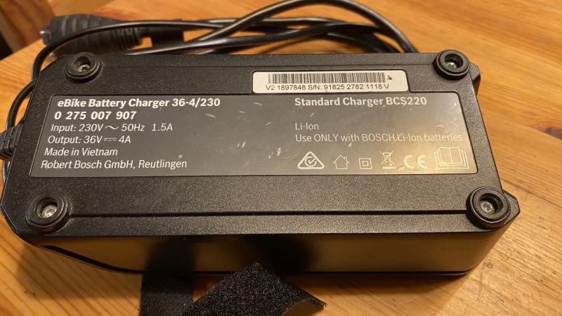 Baterie Bosch 2 ks 720 Wh a 500 Wh.