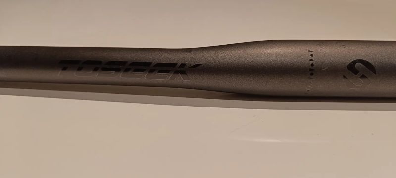 Karbonová řídítka Toseek 740 mm