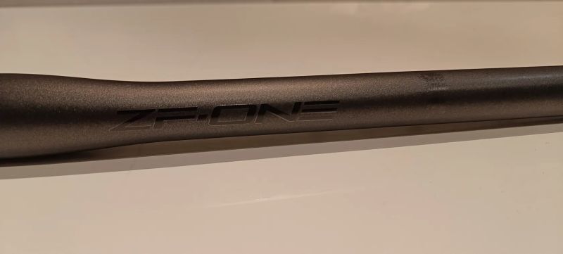 Karbonová řídítka Toseek 740 mm