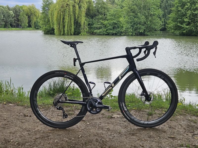 Superior X-Road GF Team Issue