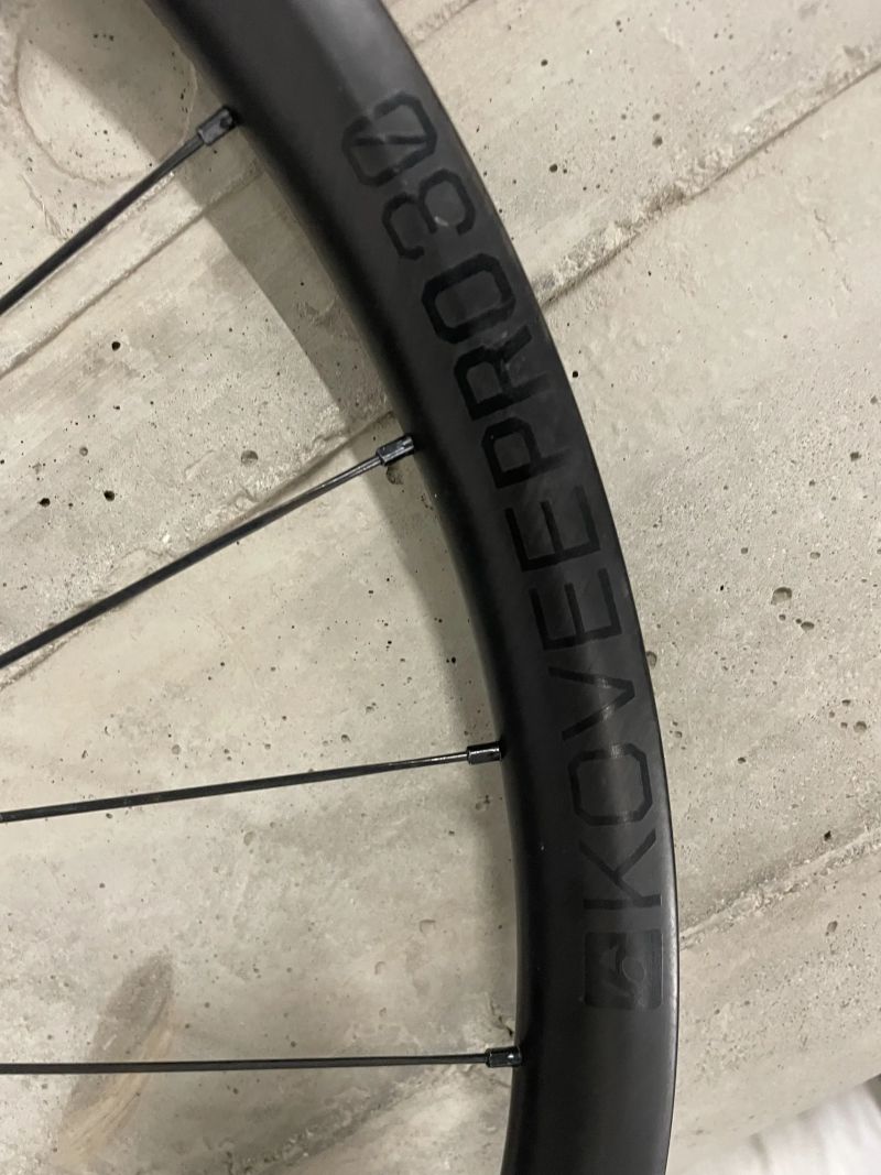 Karbonová kola 29 Bontrager Kovee Pro 30 – Boost, lehká“