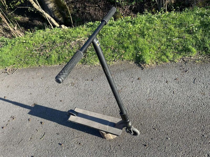 Freestyle koloběžka Divine