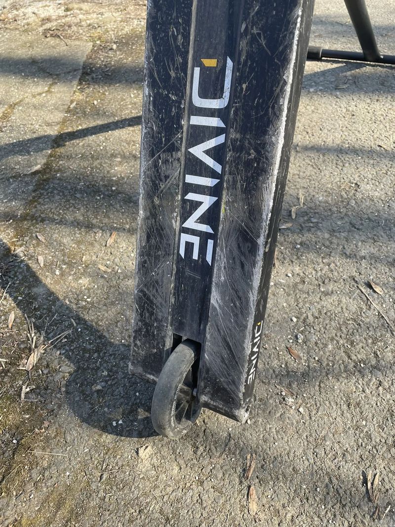 Freestyle koloběžka Divine